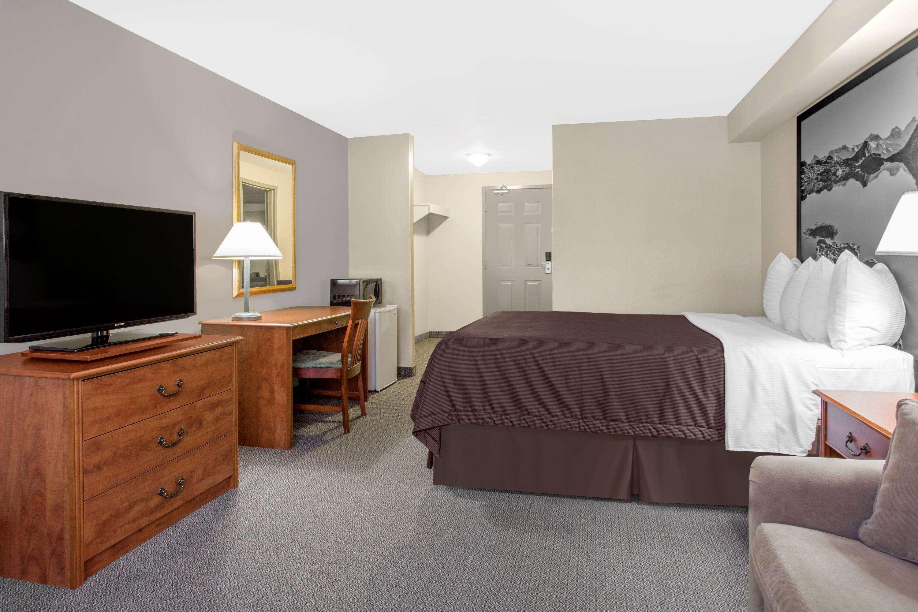 Super 8 By Wyndham Sault Ste Marie On Hotel Bagian luar foto